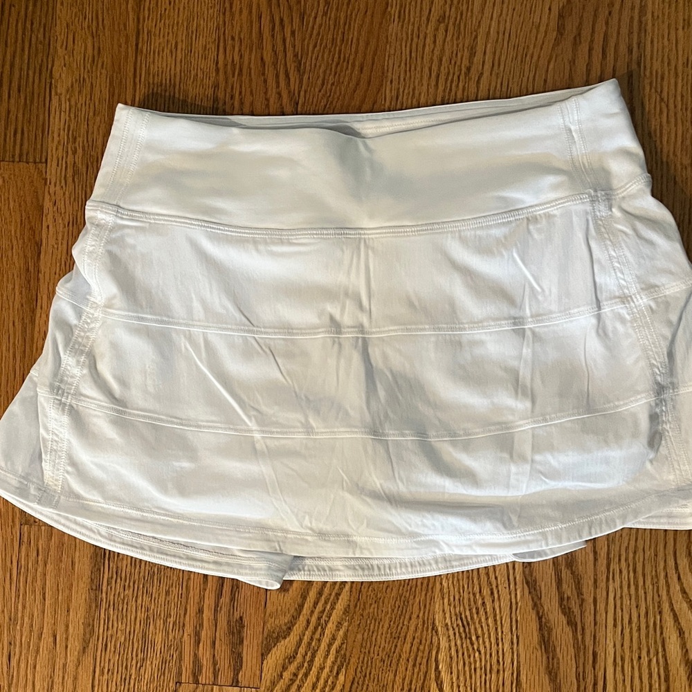 Lululemon size 4 White Skirt With Shorts